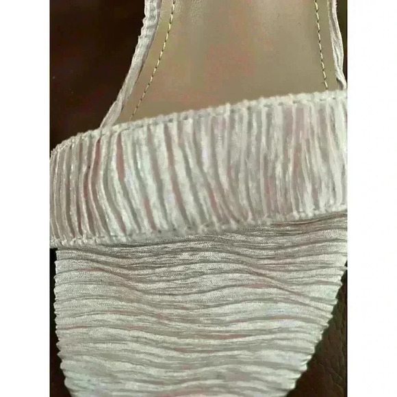 Lulus Women's Light Pink Pleated Satin Fairy Ankle Strap High Heel Size 10 - Picture 5 of 7